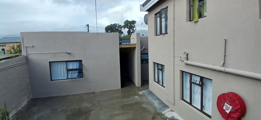 Commercial Property for Sale in Klein Drakenstein Western Cape